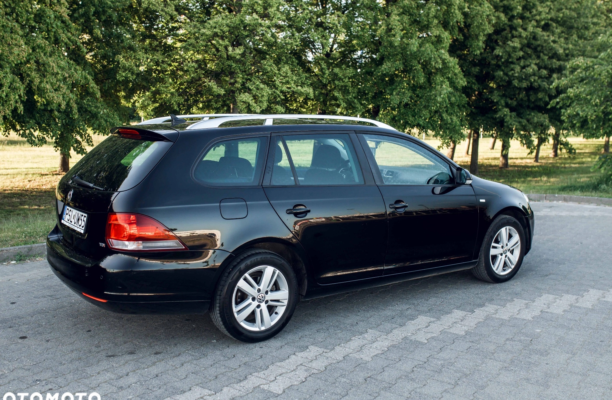 Volkswagen Golf cena 25900 przebieg: 198720, rok produkcji 2013 z Poznań małe 742